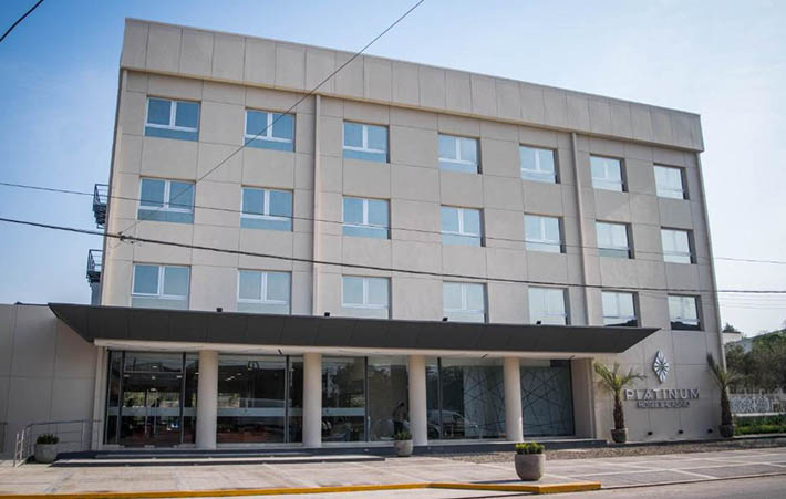 PLATINUM HOTEL CASINO – CHARATA